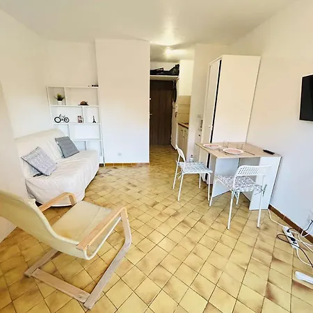 Appt 2 Couchages Cap D'agde Ct120-1037 Appartement Agde