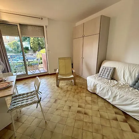 Appt 2 Couchages Cap D'agde Ct120-1037 * Agde