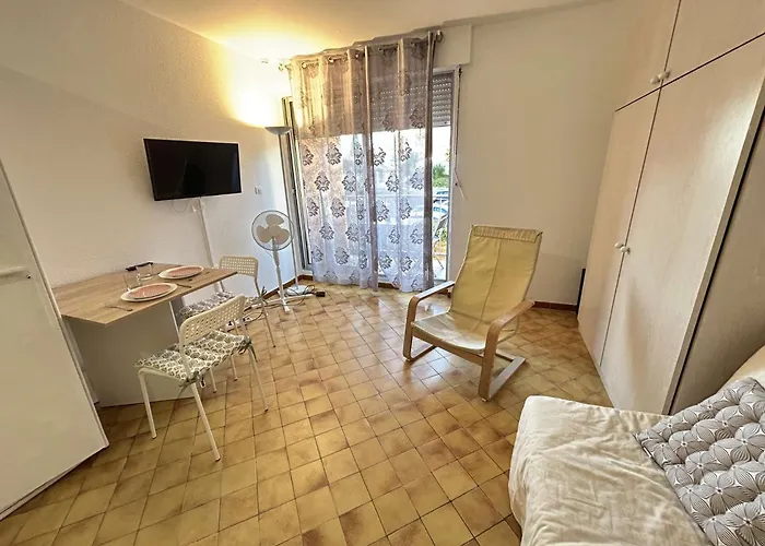 Appt 2 Couchages Cap D'agde Ct120-1037 Appartement Agde
